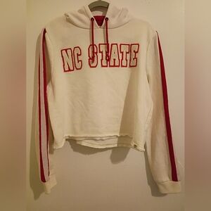 Colosseum Women's Cropped Hoodie Red and White NC‎ State Sz L